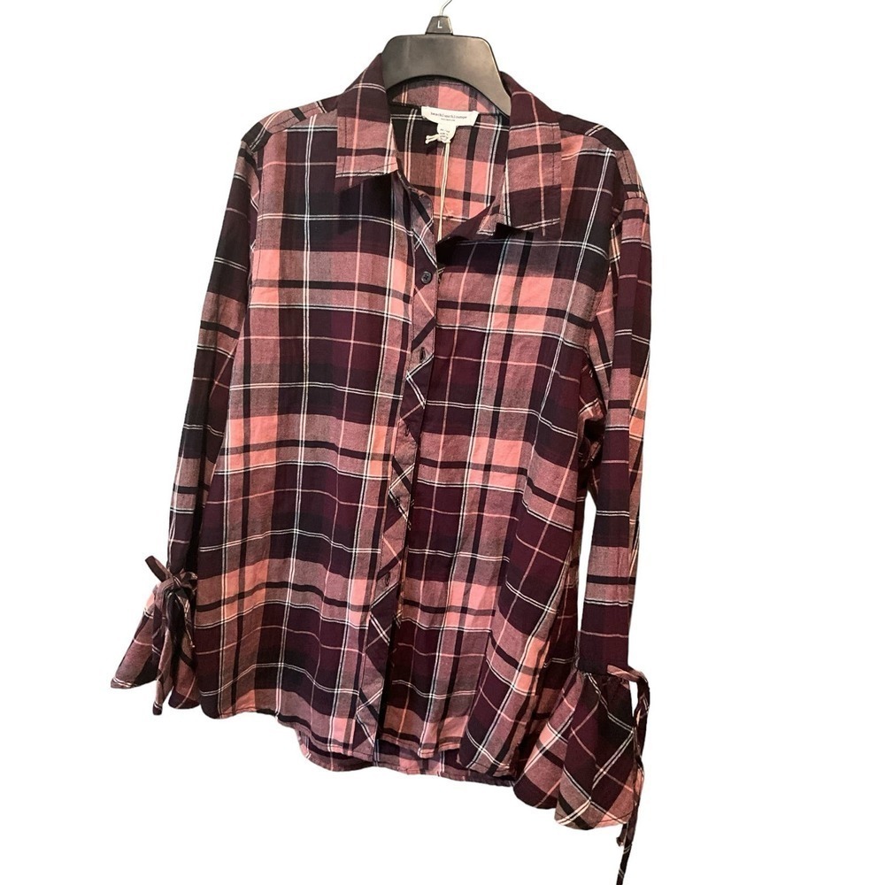 BeachLunchLounge Button-Up Shirt Women's Size M Purple Plaid‎ Long Ruffle Sleeve